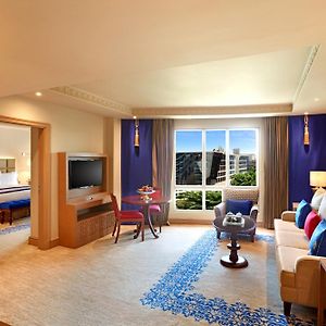 Deluxe King Suite Concierge Lounge Access Airport pickup Butler service